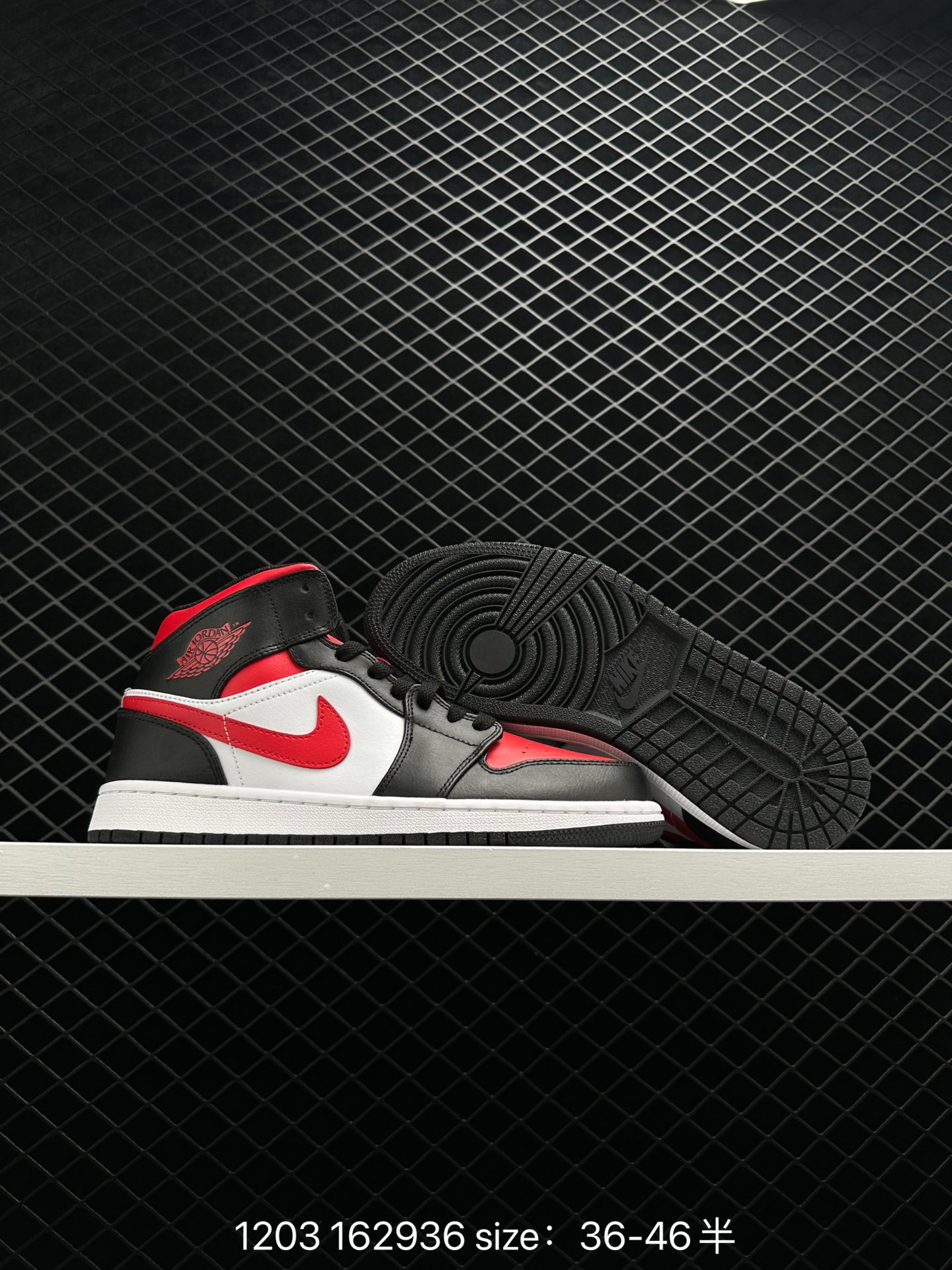 Air Jordan 1 Mid“Light Smoke Grey”
